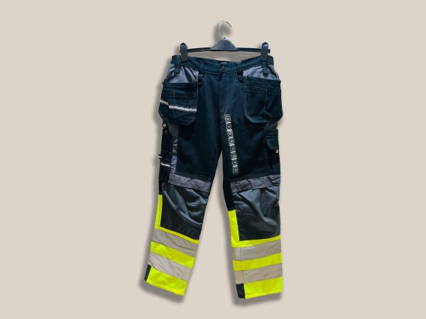 Men's Cargo Pant - Image 3